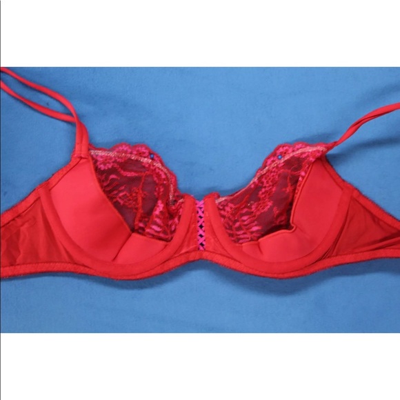 Victoria's Secret Crystal Lace Unlined Demi Bra - Picture 6 of 8